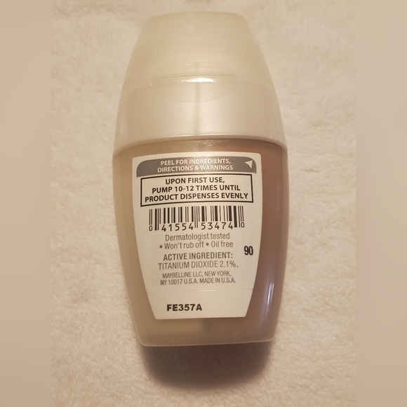 Maybelline Superstay Silky Foundation - Picture 2 of 2